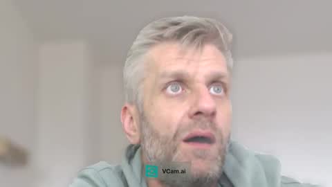 Snapshot of elculiador2207 chatting on 10/04/25, 10:46 Timm online show from 10/04/25, 10:46