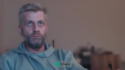 Snapshot of elculiador2207 chatting on 10/05/25, 05:17 Timm online show from 10/05/25, 05:17