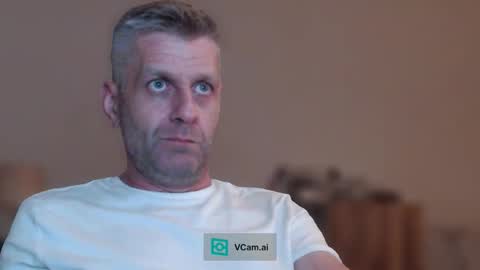 Snapshot of elculiador2207 chatting on 10/12/25, 04:44 Timm online show from 10/12/25, 04:44