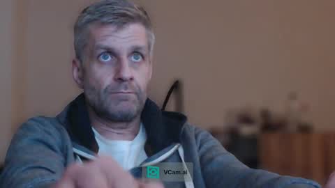 Snapshot of elculiador2207 chatting on 11/19/25, 12:21 Timm online show from 11/19/25, 12:21