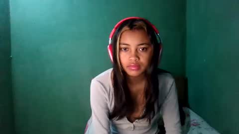 Snapshot of eldie69 chatting on 06/11/26, 03:15 eldie69 online show from 06/11/26, 03:15