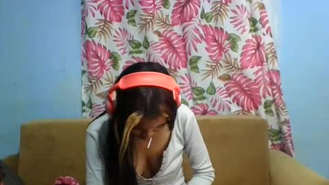 Snapshot of eldie69 chatting on 06/20/26, 03:59 eldie69 online show from 06/20/26, 03:59