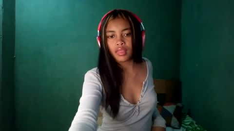 Snapshot of eldie69 chatting on 06/27/26, 12:22 eldie69 online show from 06/27/26, 12:22