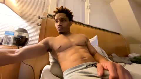 Snapshot of eldisiac chatting on 02/09/25, 04:04 EL-Disiac online show from 02/09/25, 04:04