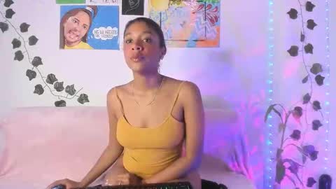 Snapshot of electraajoness chatting on 05/05/26, 02:47 electra jones online show from 05/05/26, 02:47