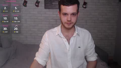 Snapshot of electric_smile chatting on 01/09/25, 05:43 Alex online show from 01/09/25, 05:43