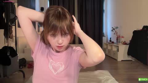 Snapshot of electric_woman chatting on 11/03/25, 11:00 Aleksa online show from 11/03/25, 11:00