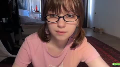Aleksa online show from 06/18/26, 01:48