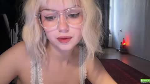Aleksa online show from 07/17/26, 01:29