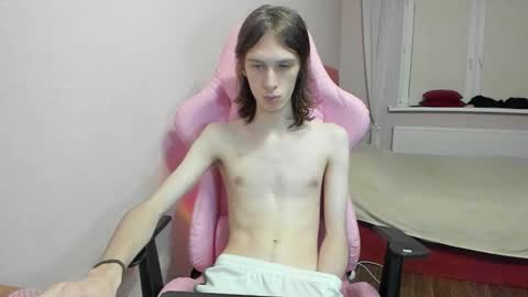 eleganc3 online show from 10/29/25, 08:10