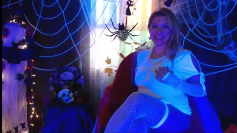 Snapshot of elegancia_ chatting on 10/26/25, 07:20 Elegancia online show from 10/26/25, 07:20