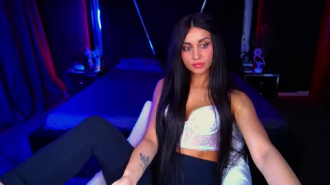 elegant_mysterious online show from 09/14/25, 02:44