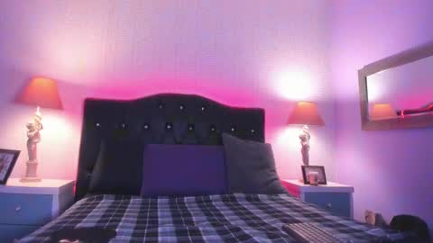 Elegant online show from 12/27/24, 09:06