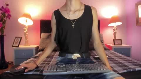 Elegant online show from 12/28/24, 02:43