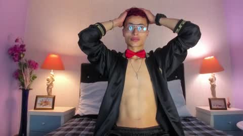 Elegant online show from 01/05/25, 02:38