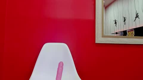 Elegant online show from 01/16/25, 10:42