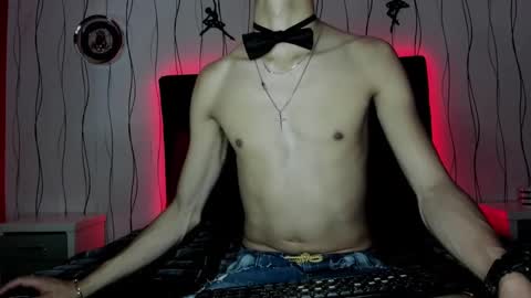 Elegant online show from 01/22/25, 02:59