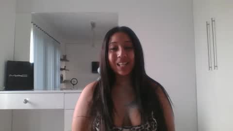 Snapshot of elegentaura chatting on 09/20/25, 07:20 Kaykay online show from 09/20/25, 07:20