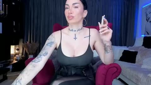 Snapshot of elektravelvet chatting on 01/28/25, 06:16 ElektraSheDemon online show from 01/28/25, 06:16