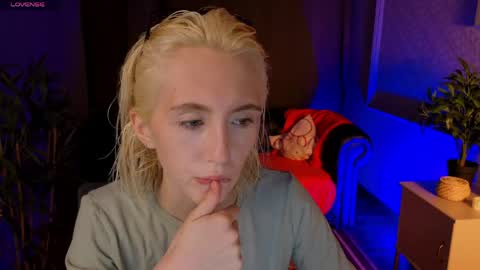 Elen  online show from 05/31/26, 08:21