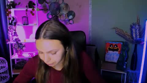 Snapshot of elen_dark chatting on 10/10/25, 10:47 elen_dark online show from 10/10/25, 10:47