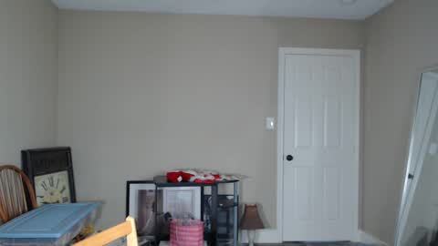 Snapshot of elena_ermie chatting on 12/27/24, 06:10 elena_ermie online show from 12/27/24, 06:10