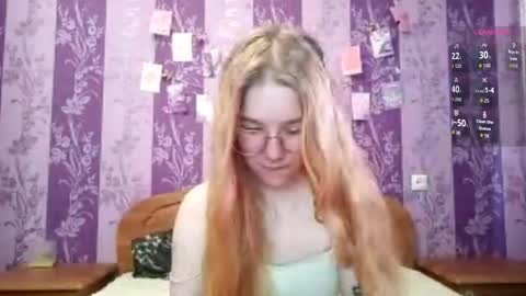 Snapshot of elenacastellani chatting on 02/23/26, 04:10 Mia online show from 02/23/26, 04:10