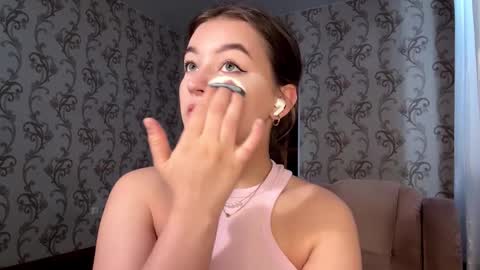 Mia online show from 03/15/26, 01:17