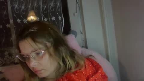 Elena online show from 11/21/25, 04:27