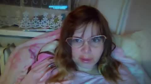 Elena online show from 12/04/25, 09:23