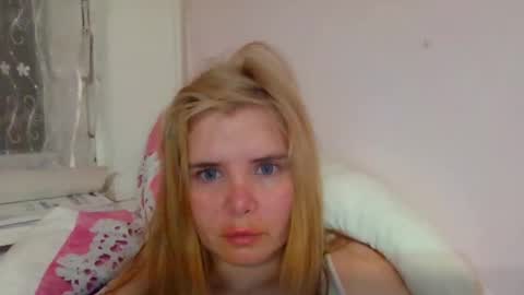 Elena online show from 02/05/26, 05:50