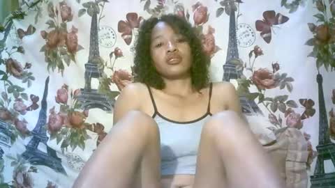 elenah013 online show from 04/04/26, 08:23