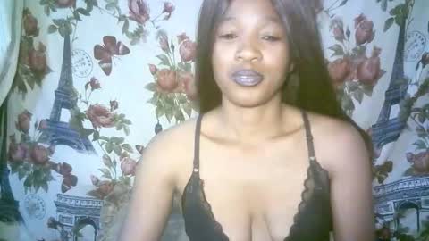 elenah013 online show from 04/27/26, 11:19