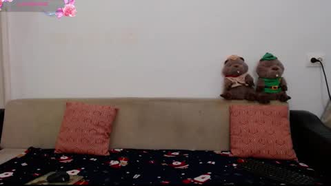 Snapshot of elenatroyy chatting on 10/30/25, 09:26 ElenaTroyy online show from 10/30/25, 09:26