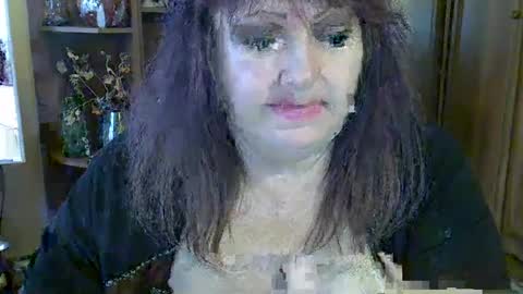 Snapshot of elenazed chatting on 03/01/25, 08:34 ElenaZed online show from 03/01/25, 08:34