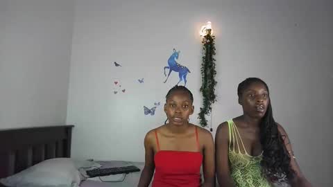 eleniedoll online show from 02/18/26, 11:11