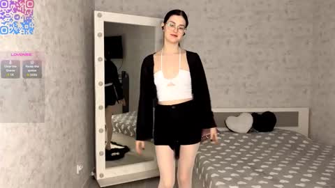 Snapshot of eleniswackhammer chatting on 12/15/25, 09:08 Annie PVT IS OPEN online show from 12/15/25, 09:08