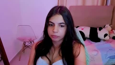 Snapshot of elenna_hotx chatting on 04/18/26, 07:07 agnes online show from 04/18/26, 07:07