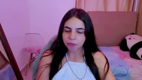 Snapshot of elenna_hotx chatting on 04/24/26, 07:16 agnes online show from 04/24/26, 07:16
