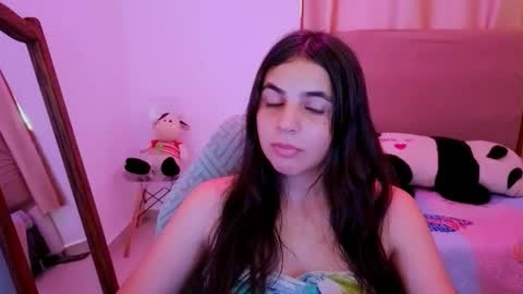 Snapshot of elenna_hotx chatting on 06/10/26, 06:18 agnes online show from 06/10/26, 06:18