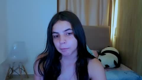 Snapshot of elenna_hotx chatting on 07/01/26, 06:07 agnes online show from 07/01/26, 06:07