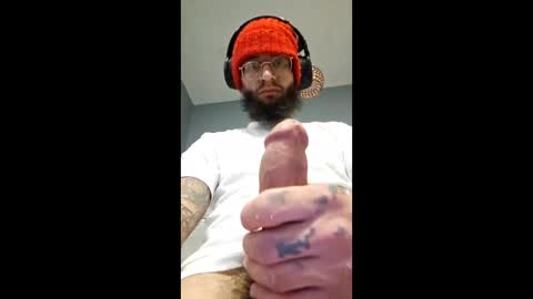 Snapshot of elephant_titus chatting on 12/21/25, 05:47 elephant_titus online show from 12/21/25, 05:47