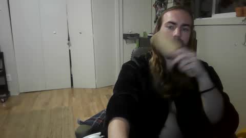 Snapshot of elephantfox chatting on 12/15/24, 09:45 fox online show from 12/15/24, 09:45