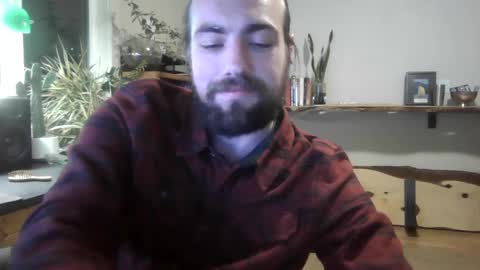 Snapshot of elephantfox chatting on 02/08/25, 05:40 fox online show from 02/08/25, 05:40