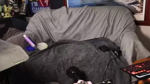 elephantrunkman online show from 12/23/25, 04:43