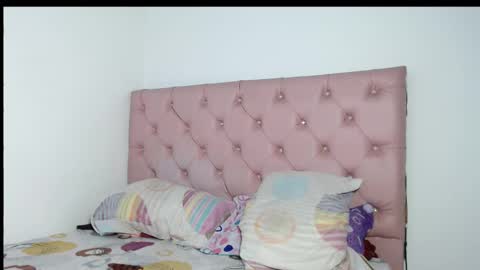 elettra_parisi19 online show from 09/15/25, 08:31