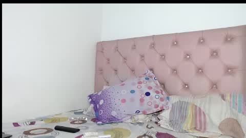 elettra_parisi19 online show from 09/19/25, 09:15
