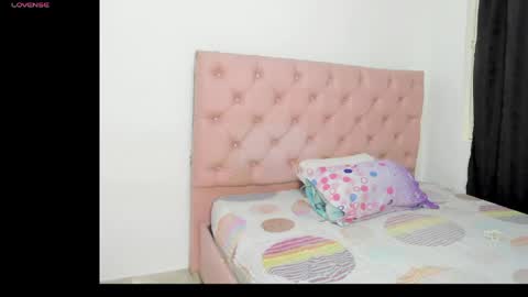 Snapshot of elettra_parisi19 chatting on 06/04/26, 08:37 elettra_parisi19 online show from 06/04/26, 08:37