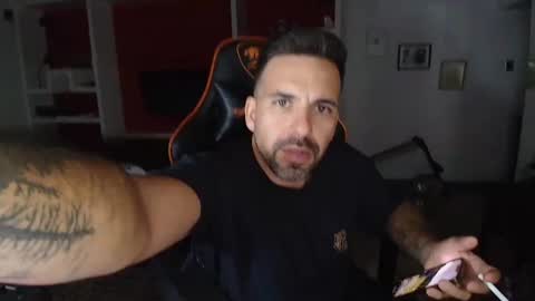 Snapshot of elfetas chatting on 01/06/25, 12:27 elfetas online show from 01/06/25, 12:27