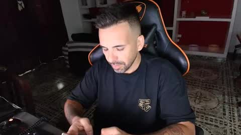 Snapshot of elfetas chatting on 01/12/25, 05:45 elfetas online show from 01/12/25, 05:45